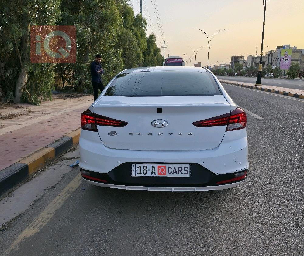 هيونداي النترا